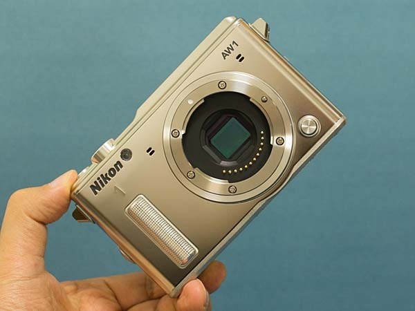 世界初！レンズ交換式タフネスカメラ「ニコノス・デジタル」』 ニコン
