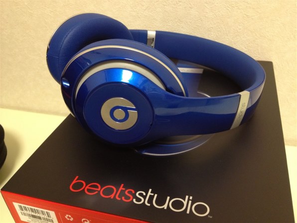beats ビーツ ヘッドホン BT OV STUDIO V2 MH7E2PA ビーツ・エレクトロニクス BT OV STUDIO V2 WHT MH7E2PA/A