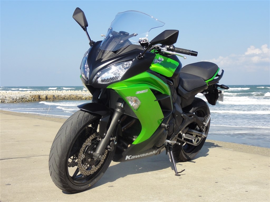 ミドルサイズの Ninja650 優秀なバイクだと思います