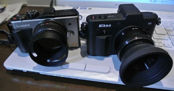 パナソニック LUMIX DMC-GX1W-S ダブルレンズキット [ブレードシルバー