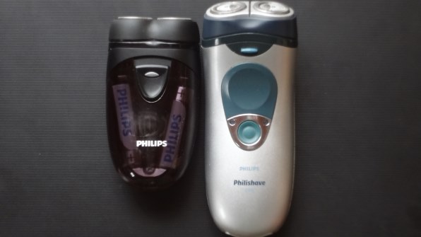 PHILIPS PQ208 ポータブルシェーバー Electric shaver PQ208/17 | Philips