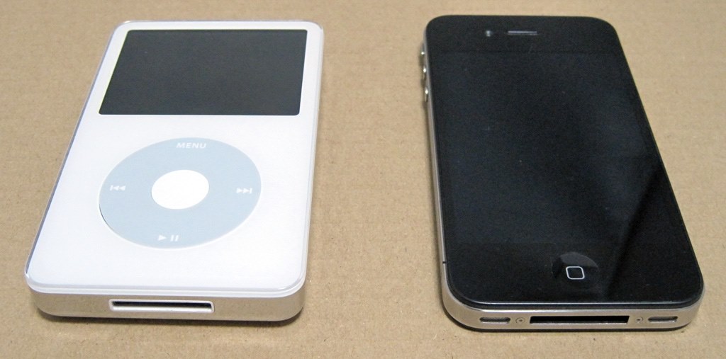 アナログ接続では高音質 デジタルはダメです Apple Ipod Ma448j A ホワイト 80gb Fiftystormさんのレビュー評価 評判 価格 Com