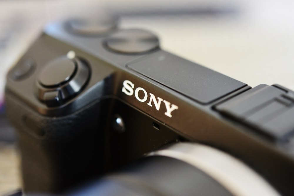 高級ミラーレス一眼の先駆者』 SONY α NEX-7 ボディ ええねん