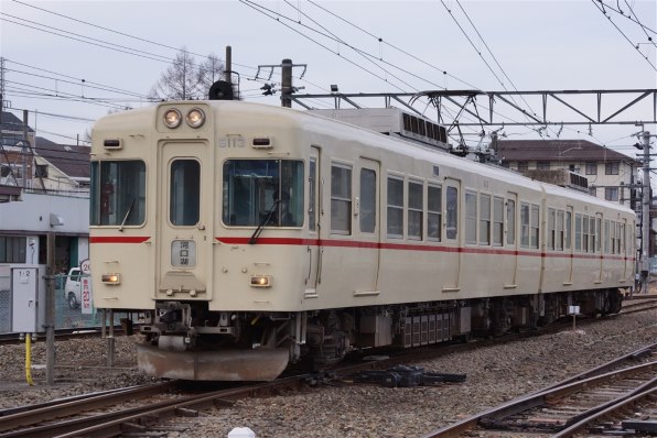 SONY DSLR-A230 ボディ DT55-200mm F4-5.6 SAM SONY DSLR-A230 ボディ DT55-200mm F4-5.6 SAM - メルカリ