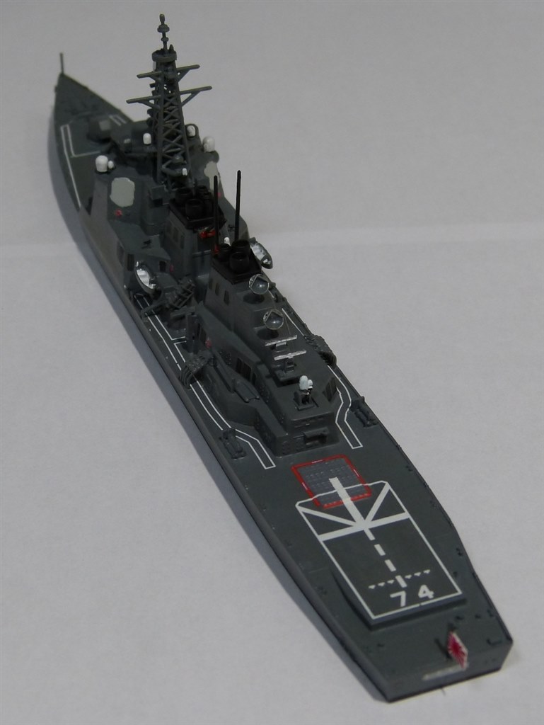 日米イージス艦比較のために作ってみました』 ハセガワ 1/700 010 海上