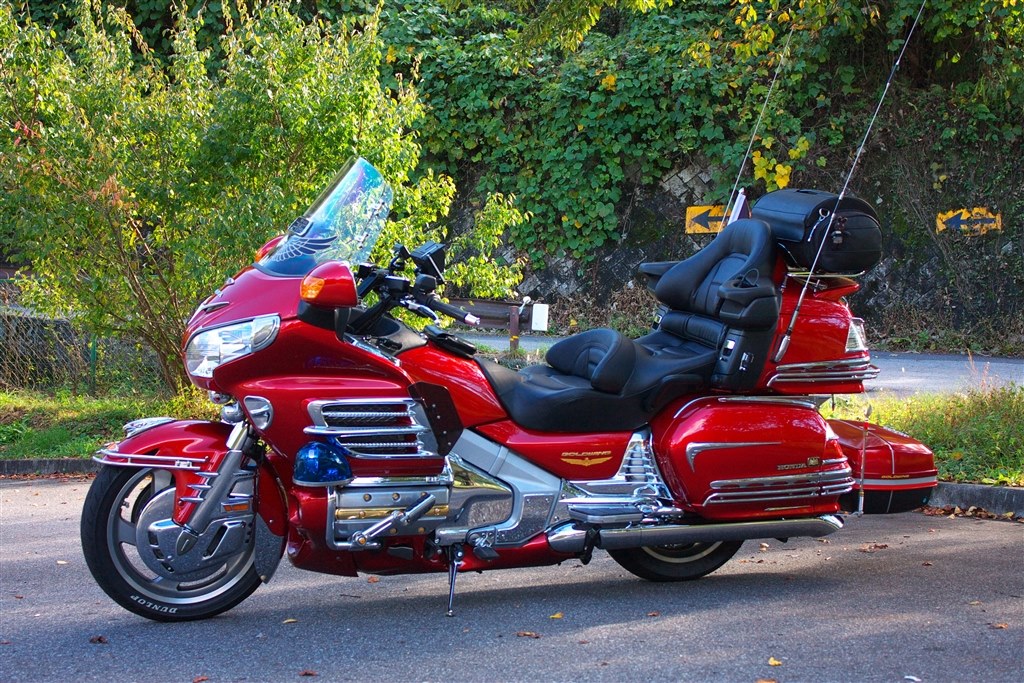 今の型はリアビューがブサイクすぎる。コストダウンの醜さ。』 ホンダ