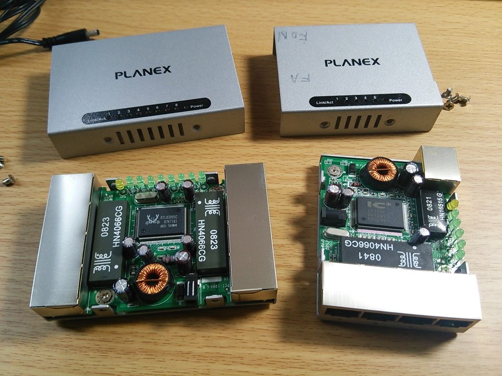 5ポート版とは使っているチップが違う』 PLANEX FX-08Mini でんしろう