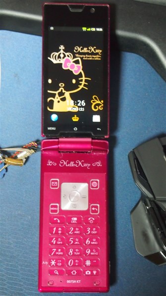 シャープ AQUOS PHONE THE HYBRID 007SH SoftBank 価格比較
