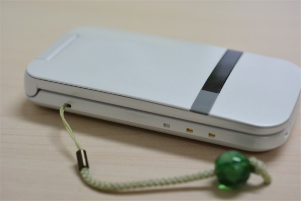 電池の持ちは半端ない シャープ Pantone Waterproof 2sh Softbank ホワイト まいど1969さんのレビュー評価 評判 価格 Com