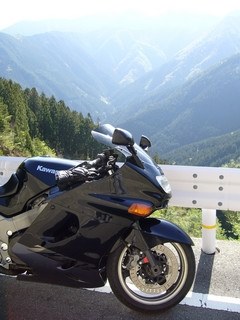 zzr1100 D7 現車確認必須　現金支払い zzr1100 D7 現車確認必須 現金支払い Yahoo!オークション - ZZ-R1100