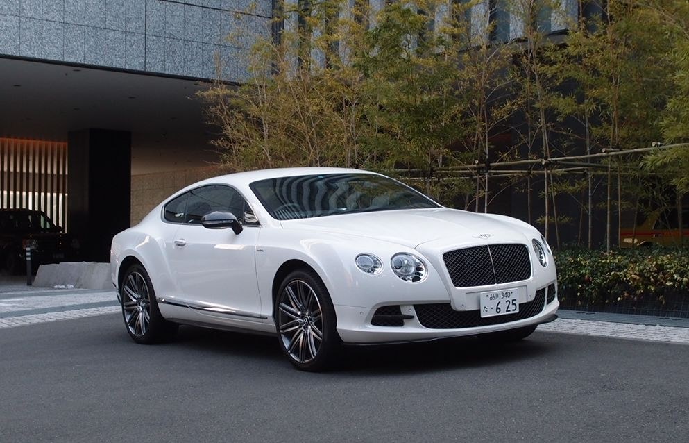 W型12気筒エンジンの圧倒的なパフォーマンス ベントレー コンチネンタルgt 11年モデル 松下宏さんのレビュー評価 評判 価格 Com