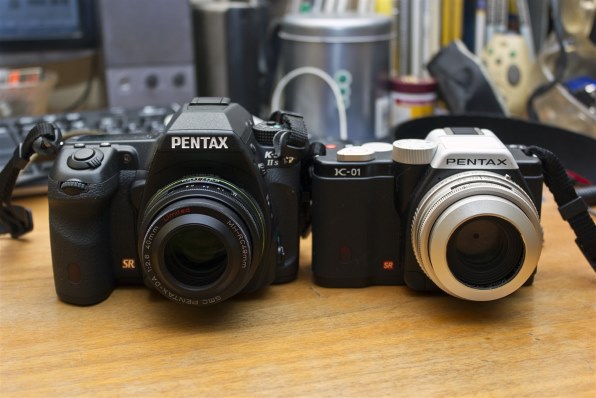 ペンタックス PENTAX K-01 ボディ [ブラック×ブラック] レビュー評価