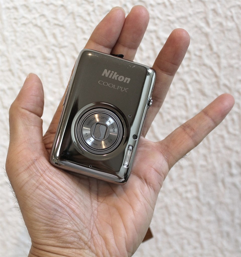Nikon coolpix S02 ミラーシルバー デジカメ 2723 Nikon coolpix S02 ミラーシルバー デジカメ 2723（Nikon