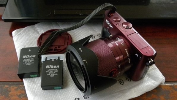ニコン Nikon 1 J3 小型10倍ズームキット [レッド] レビュー評価
