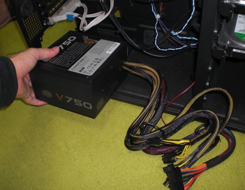 初めての80plus Gold 再 Cooler Master V750 Semi Modular Rs750 Amaag1 Jp Okworkさんのレビュー評価 評判 価格 Com