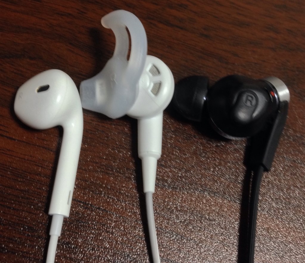 カナル型イヤホンを好まない方へ』 Bose SoundTrue in-ear headphones