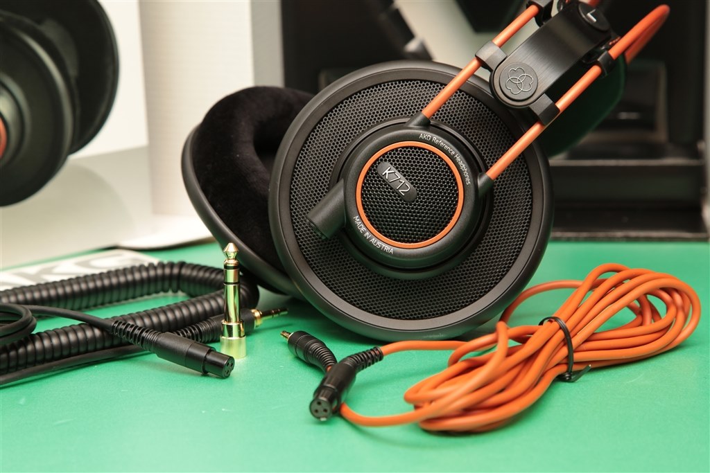 AKG K712PRO モニターヘッドフォン / OYAIDE交換用ケーブル付き AKG K712PRO モニターヘッドフォン / OYAIDE交換用ケーブル付き AKG