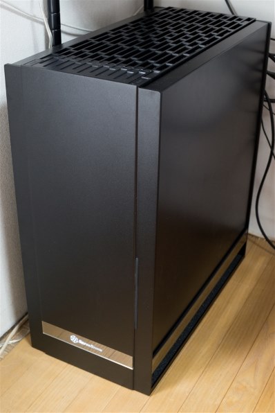 SILVERSTONE　SST-FT05S　シルバー　新品未開封品です FT05
