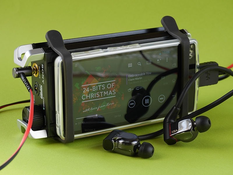 A10でもなく、ZX2でもなく、F880の後継機種を望む』 SONY NW-F886 (W