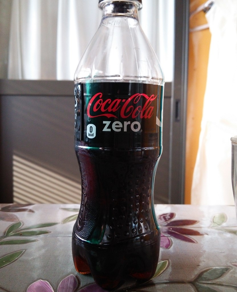 人工甘味料のせいで何か味が違う・・・』 日本コカコーラ コカ・コーラ