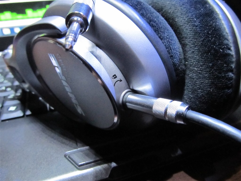 SHURE SRH940のレビュー。低音域～中音域がしっかり出るクリアな