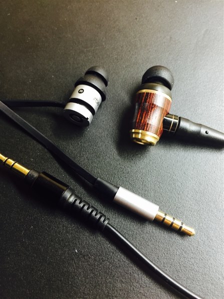 ビーツ・エレクトロニクス urbeats MK9Y2PA/B [シルバー]投稿画像