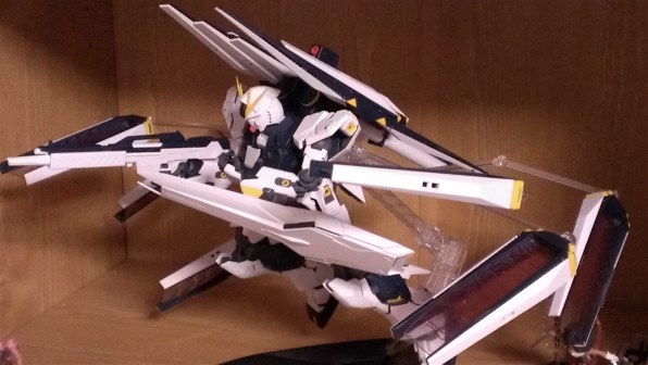 BANDAI MG 1/100 機動戦士ガンダム 逆襲のシャア νガンダム Ver.Ka