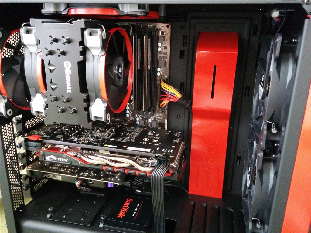 三線本体 黒ケース 赤内装 質実剛健 無駄が一切無いシンプルケース』 NZXT SOURCE340-BR
