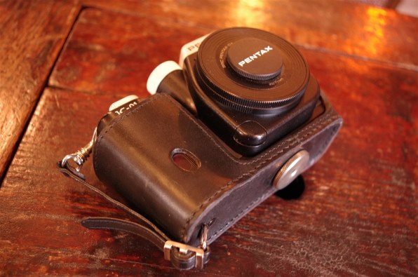 ペンタックス PENTAX K-01 レンズキット [ブラック×ブラック