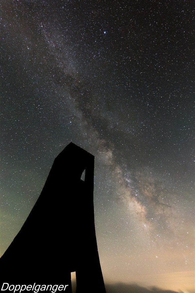 エクルベージュ 星を撮るならこのレンズ SP 15-30mm F2.8キヤノン用