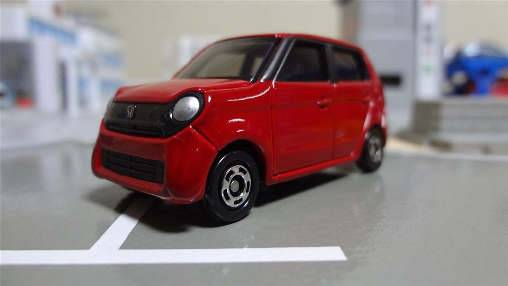 テールランプを表現できなかったのが残念』 タカラトミー トミカ 081