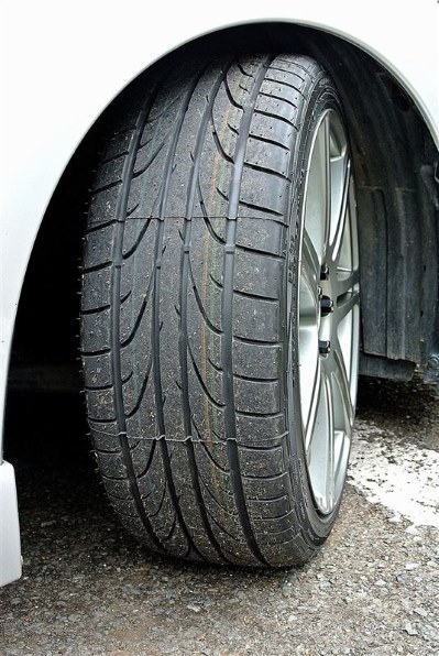 ATR SPORT Pinso Tyres PS-91 225/40ZR18 92W XL投稿画像・動画 - 価格.com