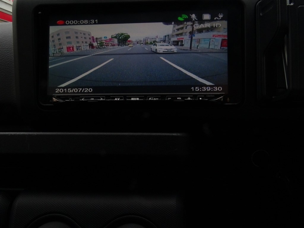 7.75インチ液晶の試みは良。更なる精細化とHDMI対応を望む