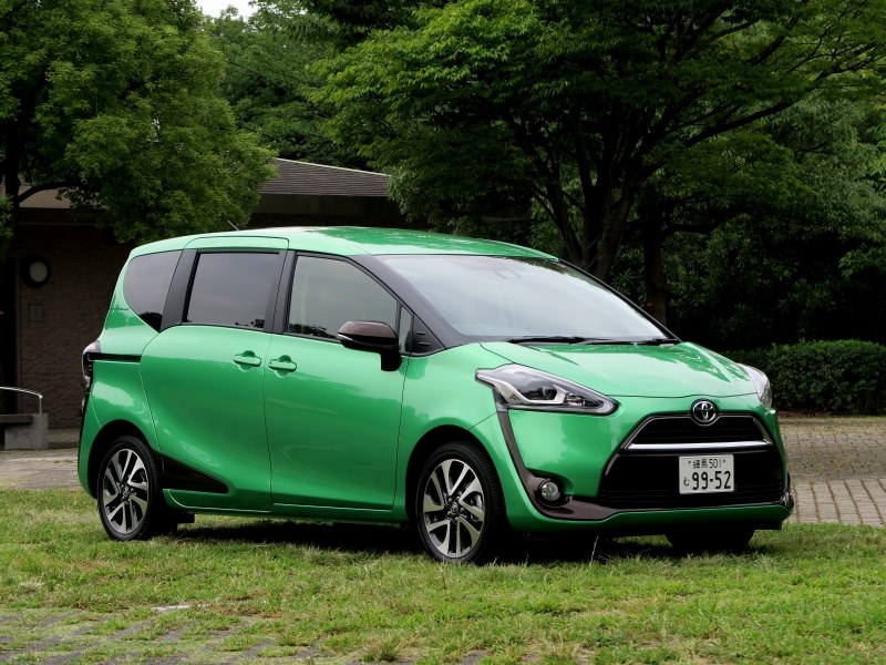 [2015年版] アルパイン 7W 170 初期型 シエンタ ライムグリーン お買い得感の高いガソリン版シエンタ』 トヨタ シエンタ 2015年モデル