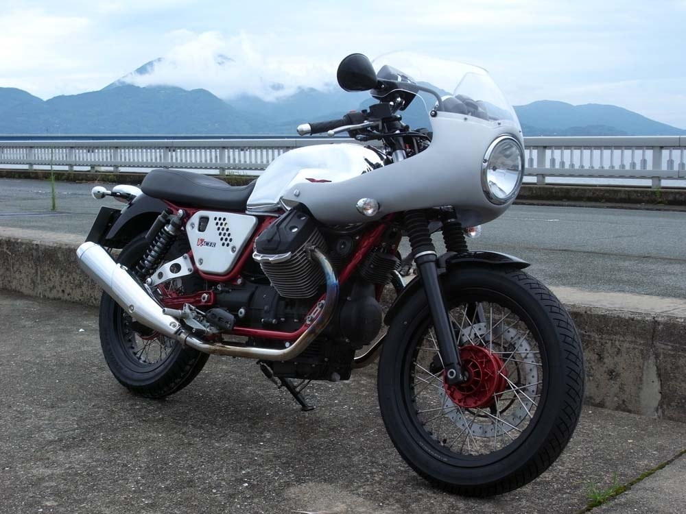 ゆっくり走っても楽しいバイク』 モト・グッツィ V7 Racer tama_photo