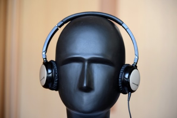 ヘッドホン beyerdynamic DTX501p beyerdynamic DTX501pはキラリと光るヘッドホンだった