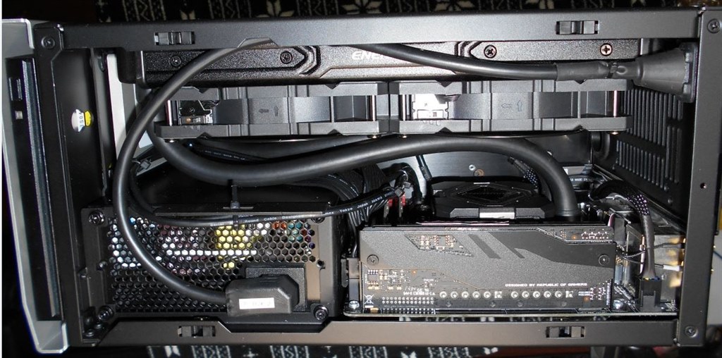 NCASE M1に装着！安価でよく冷える』 ENERMAX ELC-LMR240-BS tkdmさん 