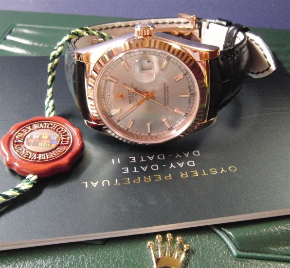 純正品！ROLEX ロレックス 革ベルト 118135用 茶色 純正品！ROLEX ロレックス 革ベルト 118135用 茶色 - メルカリ
