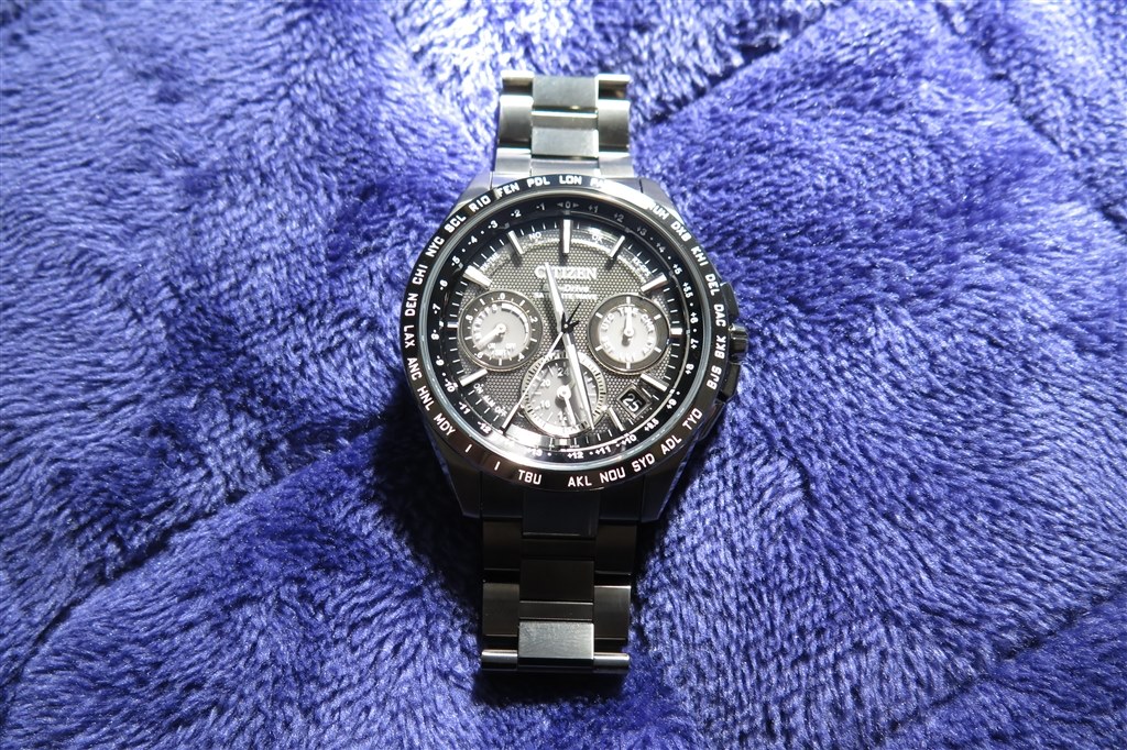 腕時計(アナログ)シチズン　エコドライブCC9017-59E