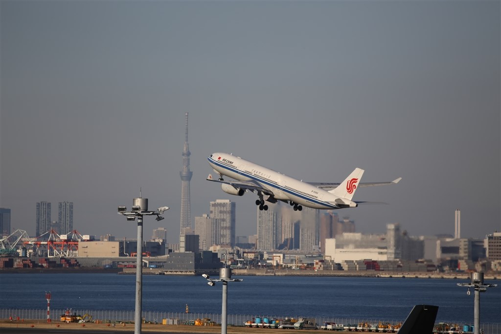 用途を選ぶ画角』 CANON EF300mm F4L IS USM ひで0305さんの 用途を選ぶ画角』 CANON EF300mm F4L IS USM ひで0305さんの