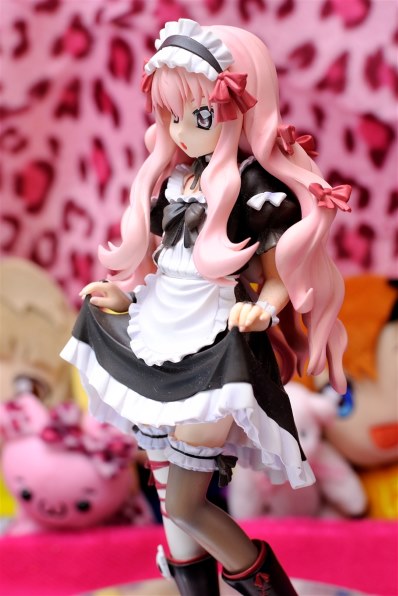 アルター ゼロの使い魔 ～三美姫の輪舞～ ルイズ ゴスパンクVer. 価格