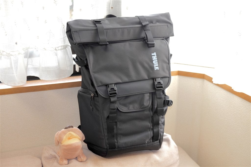 特売日Thule Covert カメラバックパックDSLR 24L バッグ