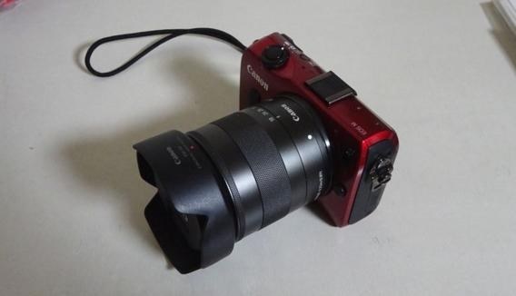 赤いモンスター』 CANON EOS M EF-M18-55 IS STM レンズキット [レッド