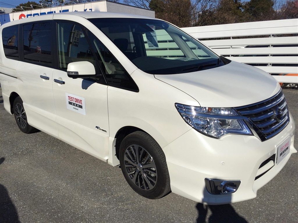 さよなら日産!(売却レビュー)』 日産 セレナ 2010年モデル さよなら日産!(売却レビュー)』 日産 セレナ 2010年モデル