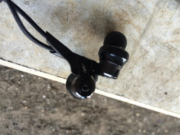 radius Ne HP-NHR11 イヤホン 黒 音質面でも価格以上の良質さ』 radius Ne HP-NHR11 [ブラック