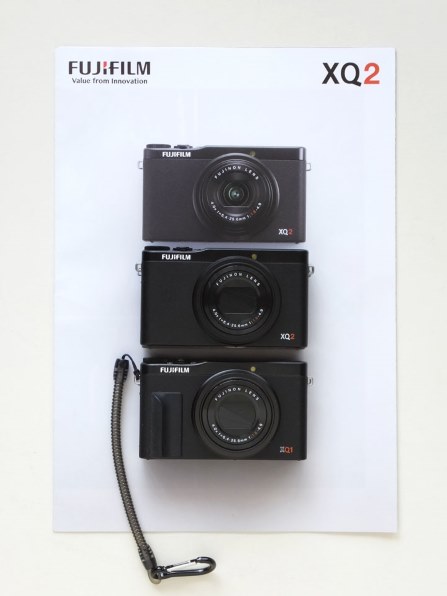 【新作新作登場】フジフイルム FUKIFILM XQ2 デジタルカメラ
