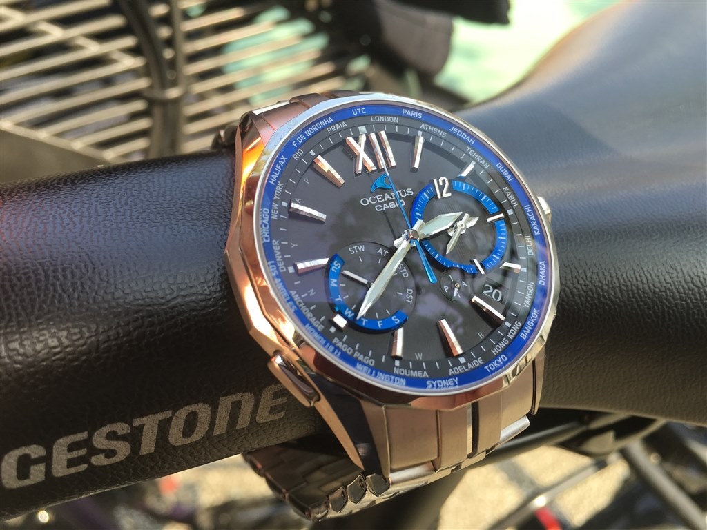 文字盤の色ブルー系OCEANUS(オシアナス)マンタOCW-S3400-1AJF 腕時計
