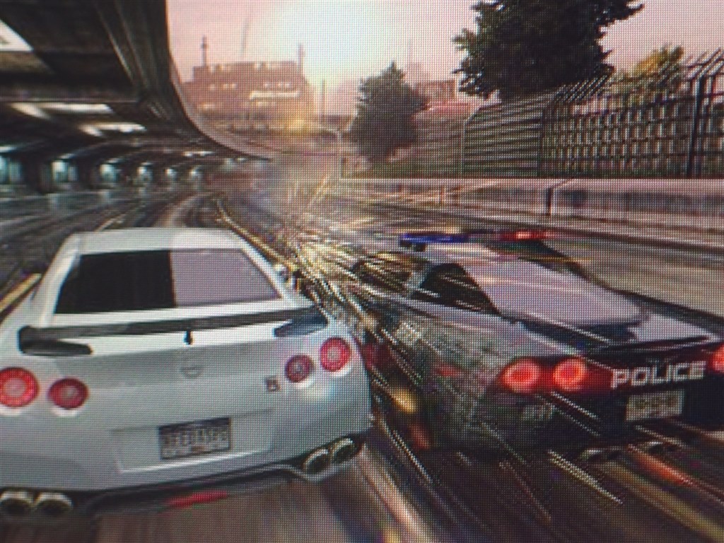 キーボード操作も良好 エレクトロニック アーツ ニード フォー スピード モスト ウォンテッド Win 猫の名前はシロちゃんさんのレビュー評価 評判 価格 Com