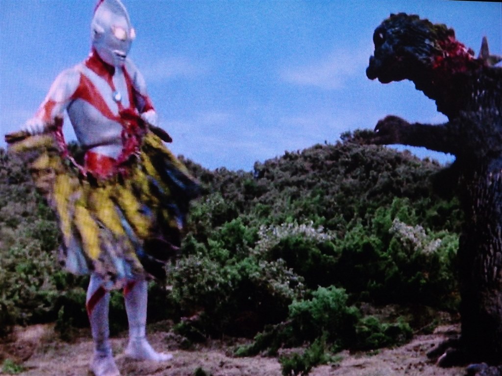 ジラース戦は笑える 特撮 Dvdウルトラマン Vol 3 bs 1084 Dvd 猫の名前はシロちゃんさんのレビュー評価 評判 価格 Com