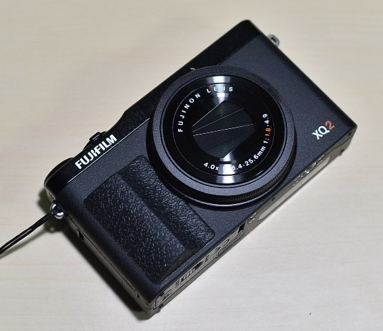 ポケットイン！が好き。』 富士フイルム FUJIFILM XQ2 [ブラック